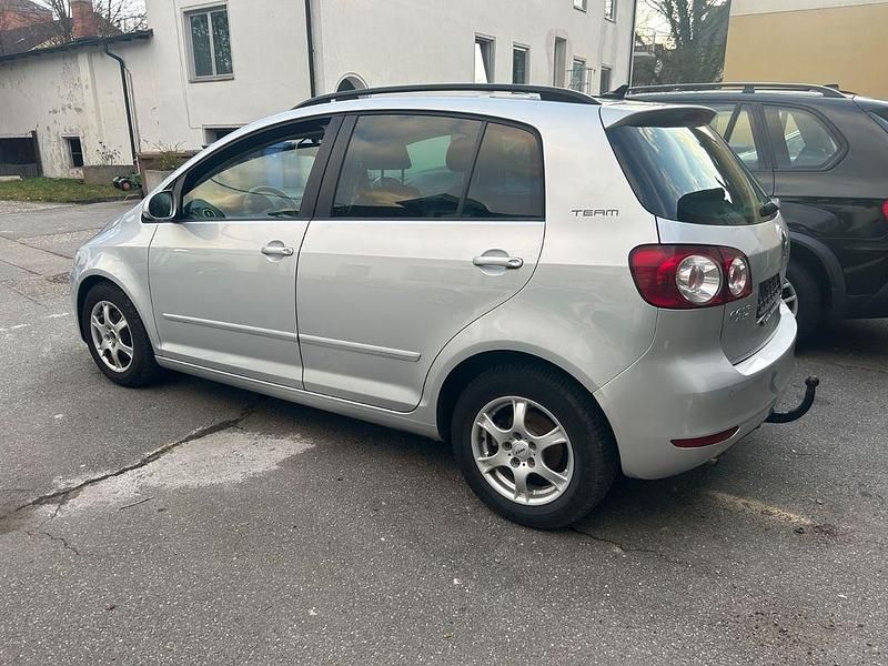 Gebraucht VW Golf Plus Cross Team 105 PS (77 kW) 2010 Silber Van / Kleinbus