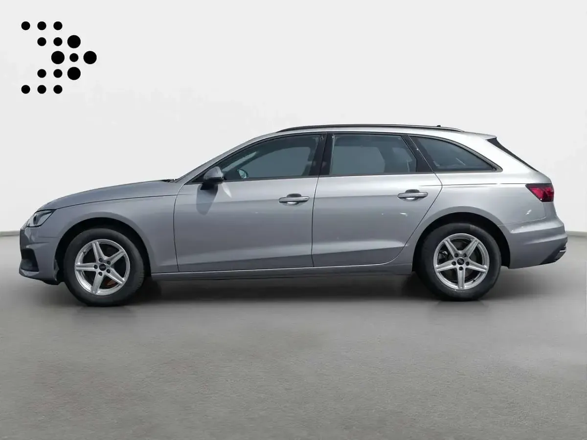 Gebraucht Audi A4 Basis 136 PS (100 kW) 2024 Florettsilber metallic Kombi