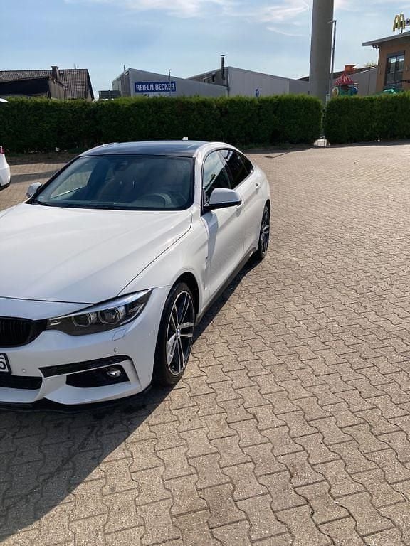 Weiß Gebraucht 2017 BMW 435 Gran Coupé M Performance Coupé | 27.700 € (Fairer Preis) - Bild 1/4