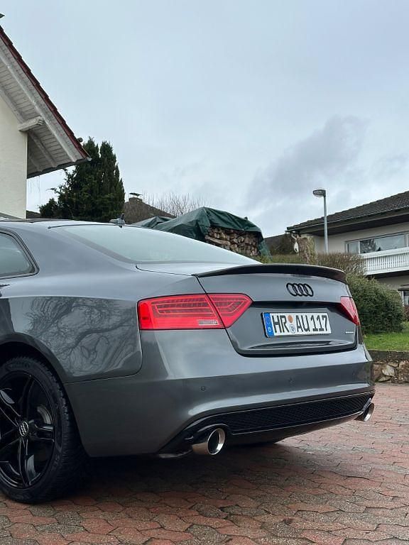 Gebraucht Audi A5 Sport 224 PS (164 kW) 2014 Grau Coupé