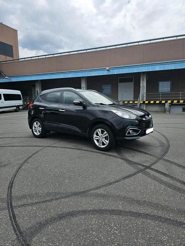 Schwarz Gebraucht 2012 Hyundai ix35 SUV | 9.000 € (Fairer Preis) - Bild 1/4
