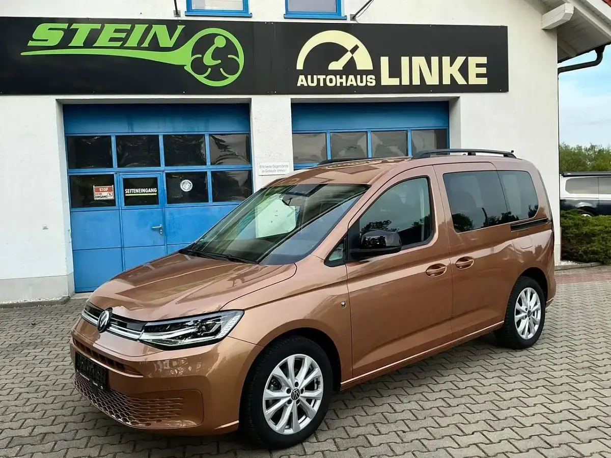 Gebraucht VW Caddy Life 102 PS (75 kW) 2025 Copper bronze Van / Kleinbus