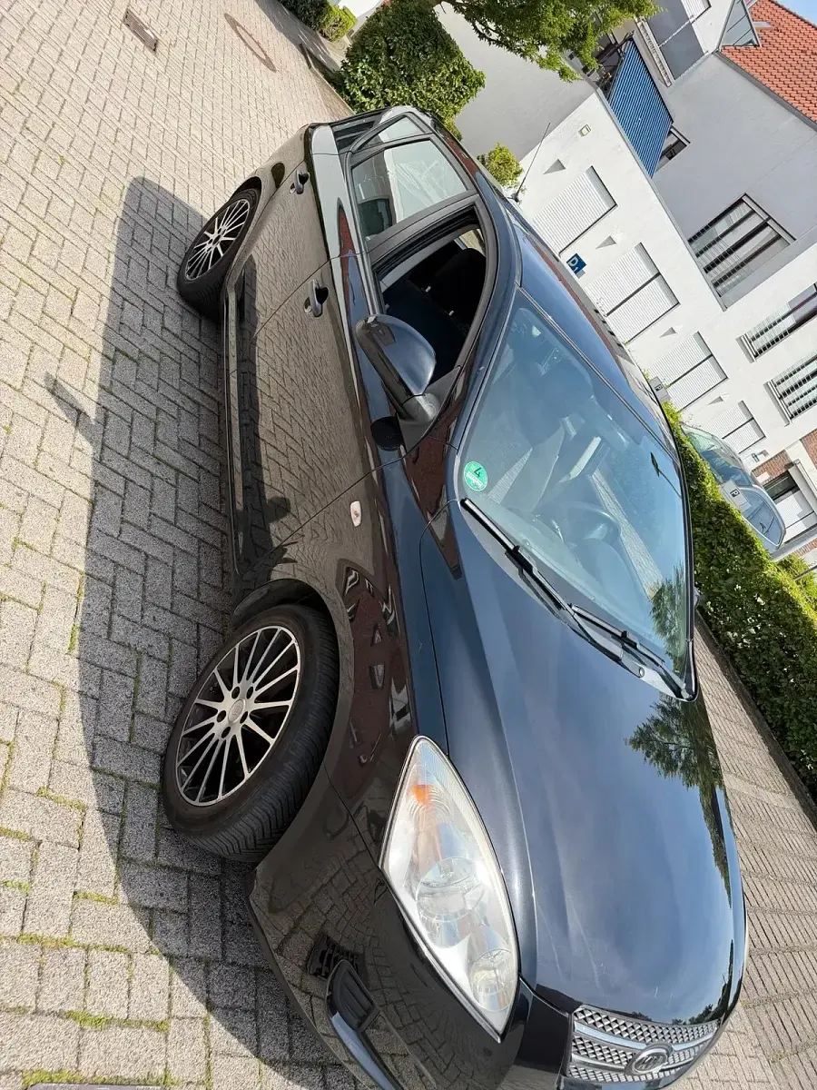 Używany Kia Ceed LX 122 KM (89 kW) 2009 Czarny Hatchback