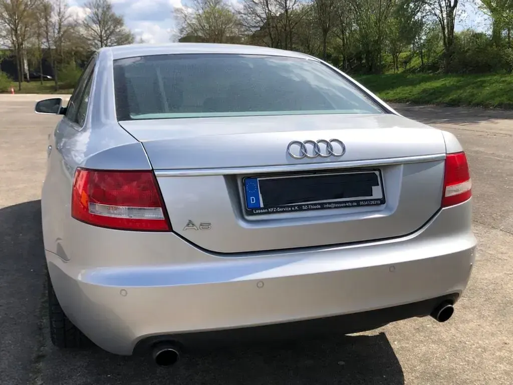 Second-hand Audi A6 177 CP (130 kW) 2005 Argintiu Berlinǎ