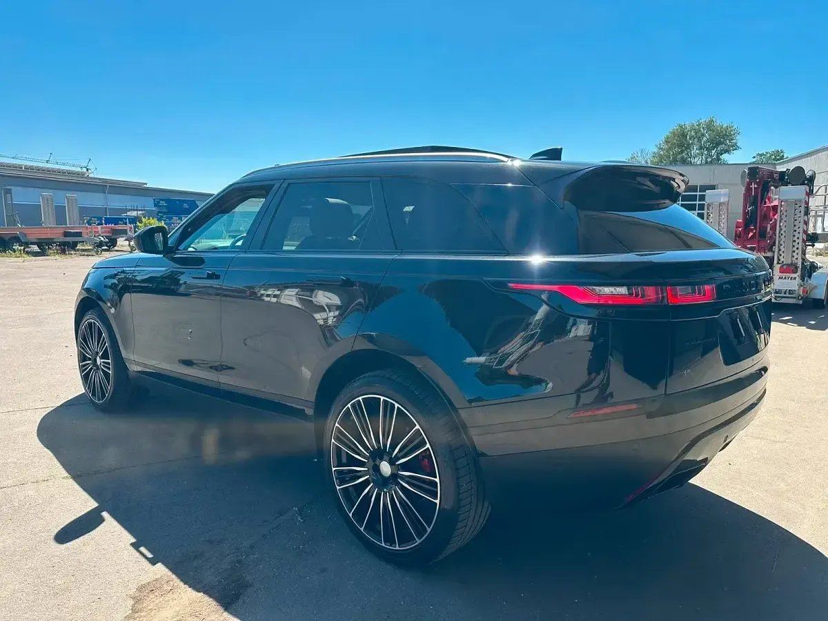 Gebraucht Land Rover Range Rover Velar S 180 PS (132 kW) 2018 Schwarz SUV
