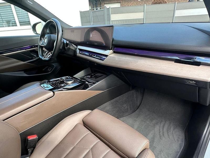 Gebraucht BMW i5 M Sport 250 kW (340 PS) 2024 Grau Limousine