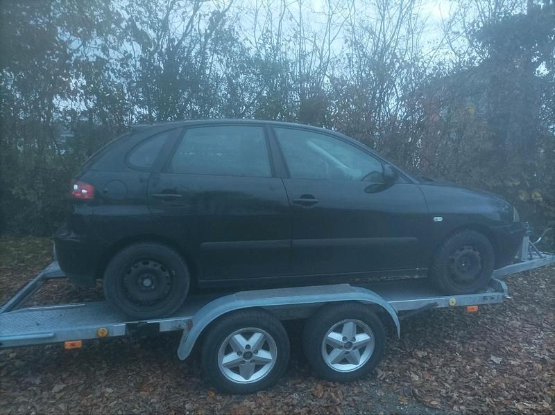 Gebraucht Seat Ibiza 74 PS (54 kW) 2004 Schwarz Kleinwagen