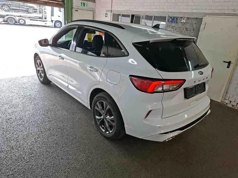 Gebraucht Ford Kuga ST-Line 120 PS (88 kW) 2021 Weiß SUV