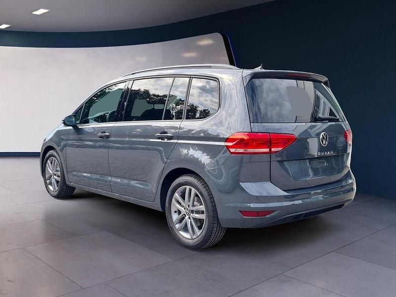 Gebraucht VW Touran Comfortline 150 PS (110 kW) 2025 Delfingrau metallic Van / Kleinbus