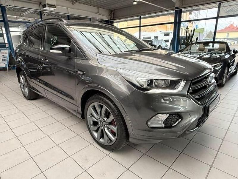 Gebraucht Ford Kuga ST-Line 150 PS (110 kW) 2019 Grau SUV