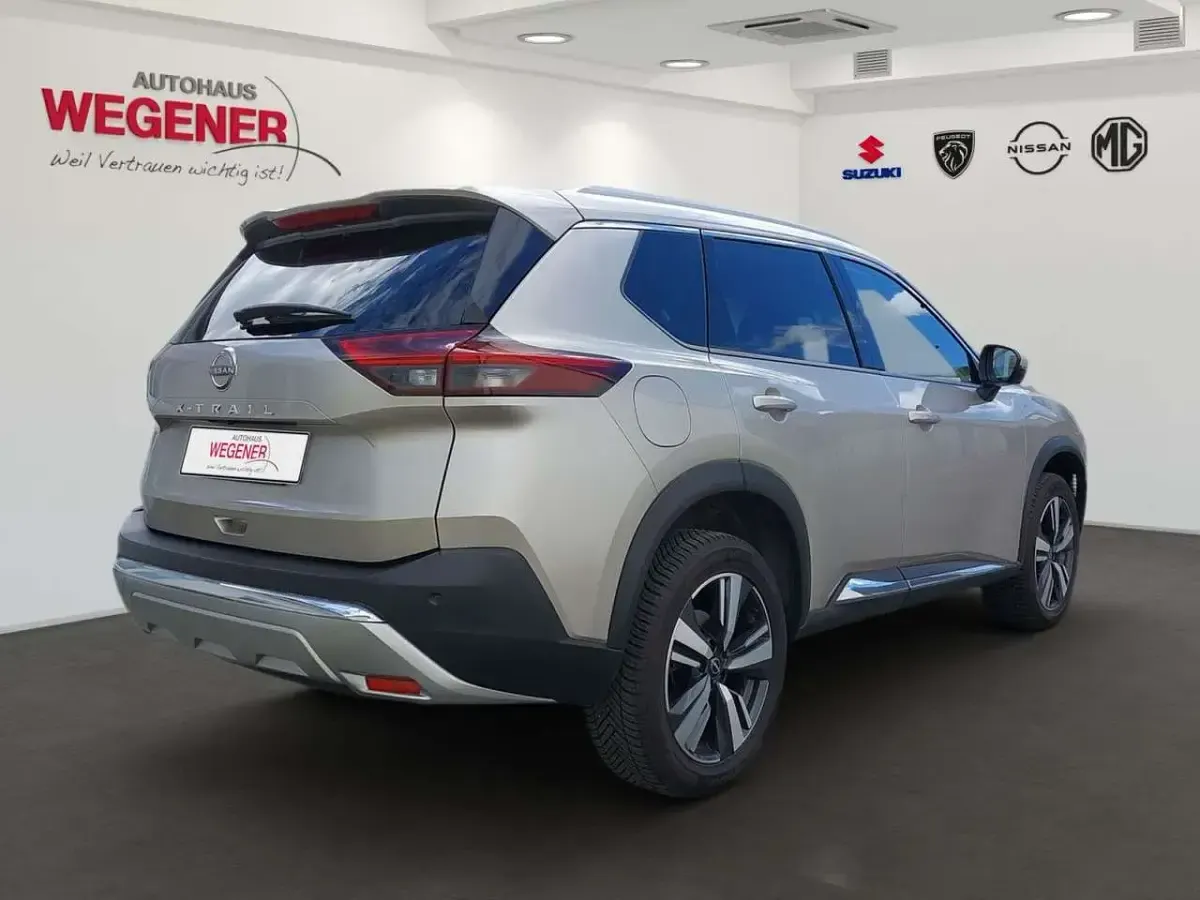 Gebraucht Nissan X-Trail Tekna 163 PS (119 kW) 2024 Silber SUV
