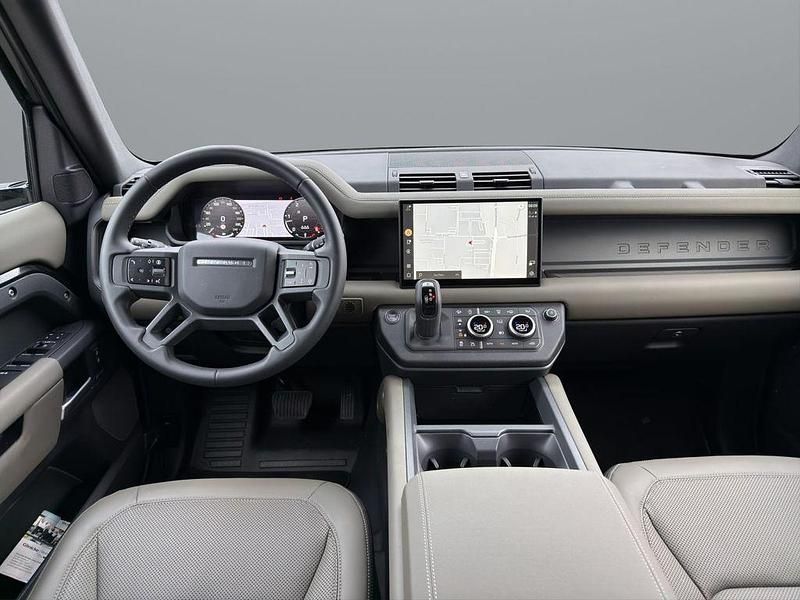 Gebraucht Land Rover Defender SE Dynamic 249 PS (183 kW) 2025 Santorini black SUV