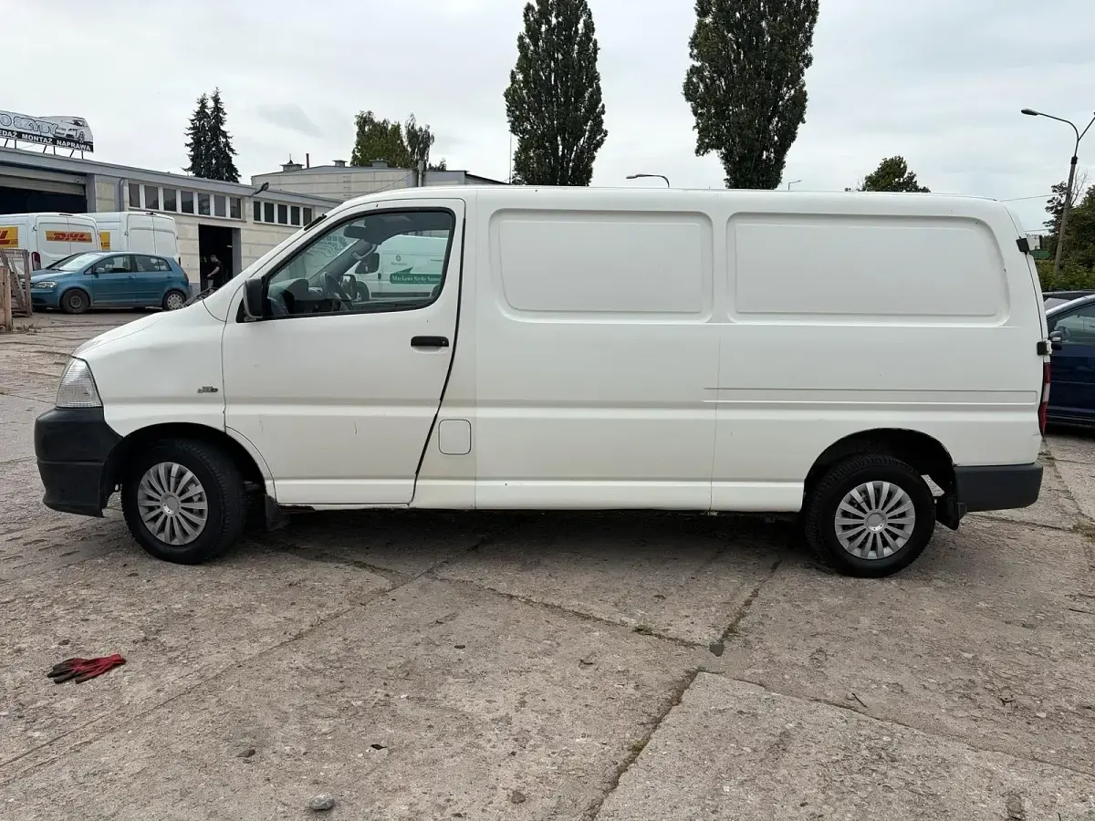 Gebraucht Toyota HiAce 117 PS (86 kW) 2007 Weiß Van