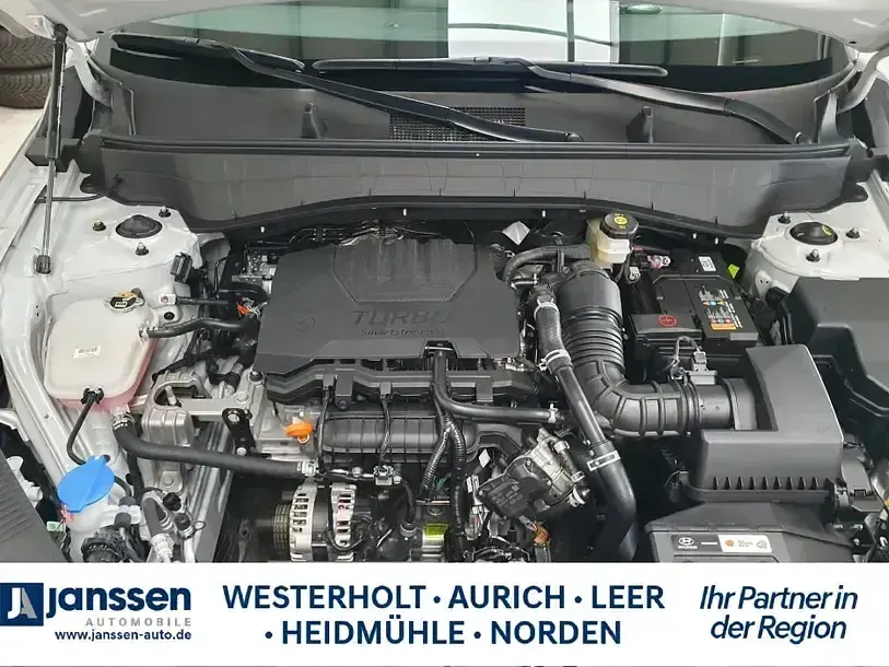 Gebraucht Hyundai Kona Trend 120 PS (88 kW) 2024 Grau SUV