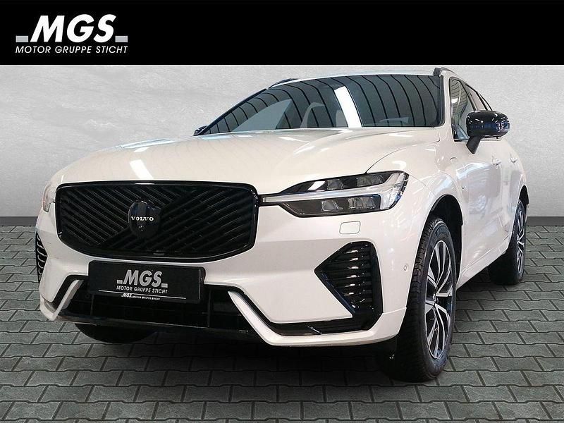 Neu Volvo XC60 Plus 310 PS (228 kW) 2025 Crystal white SUV