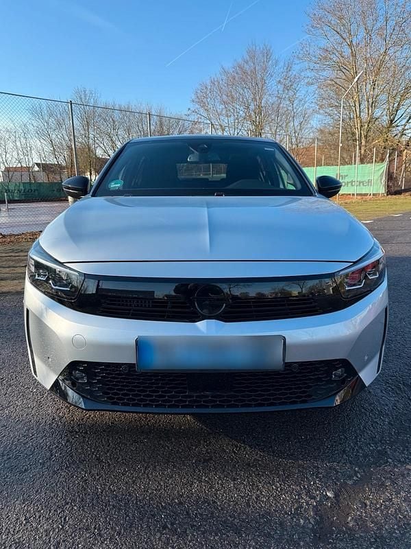 Gebraucht Opel Corsa 131 PS (96 kW) 2024 Silber Kleinwagen