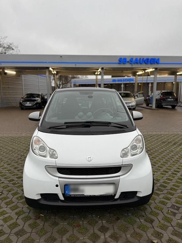 Grau Gebraucht 2008 Smart ForTwo Coupé Basis Coupé | 3.690 € (Fairer Preis) - Bild 1/4