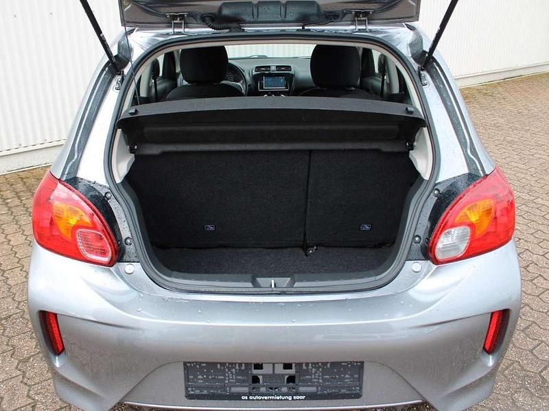 Gebraucht Mitsubishi Space Star 71 PS (52 kW) 2020 Grau Limousine