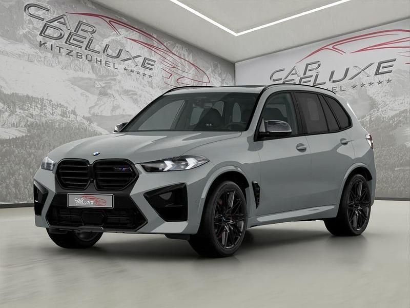 Grau Neu 2025 BMW X5 M Comfort Edition SUV | 165.410 € (Teuer) - Bild 1/4