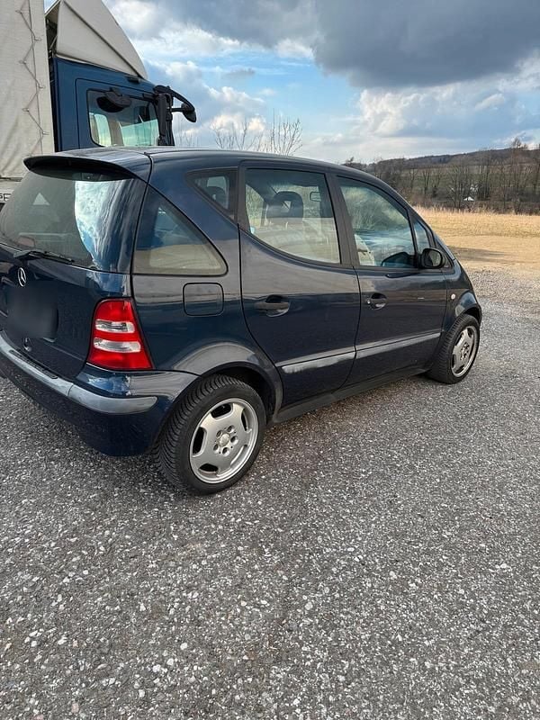 Gebraucht Mercedes A140 2002 Blau Kleinwagen