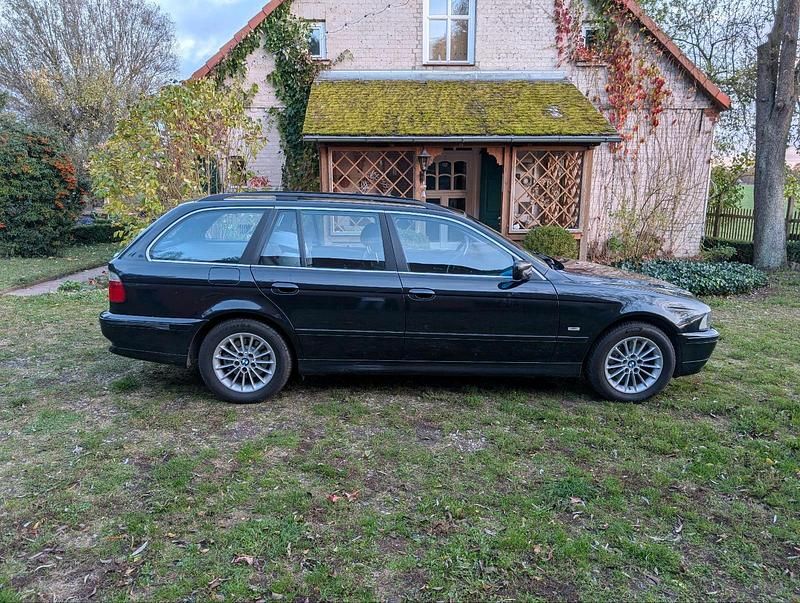 Gebraucht BMW 530 231 PS (169 kW) 2002 Schwarz Kombi