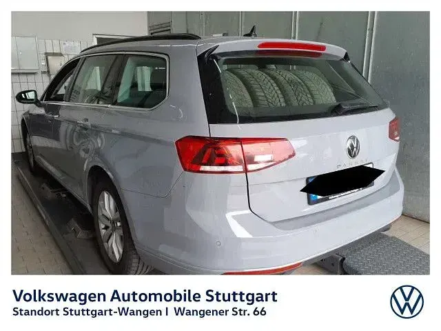 Gebraucht VW Passat Business 150 PS (110 kW) 2023 Mondsteingrau Kombi