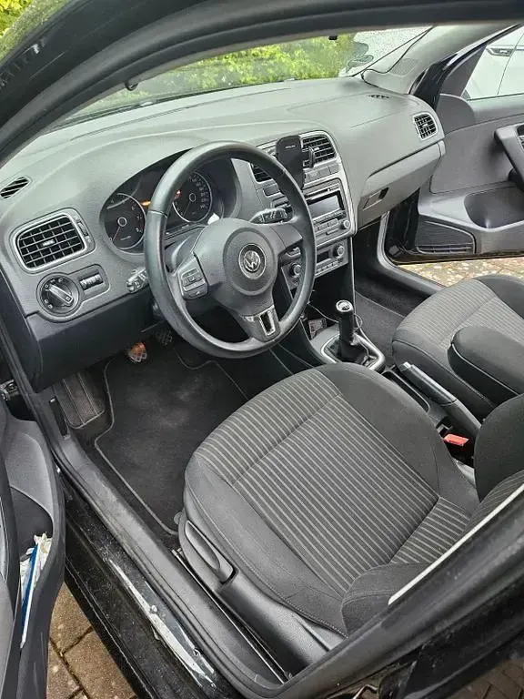 Gebraucht VW Polo 90 PS (66 kW) 2012 Schwarz Kleinwagen