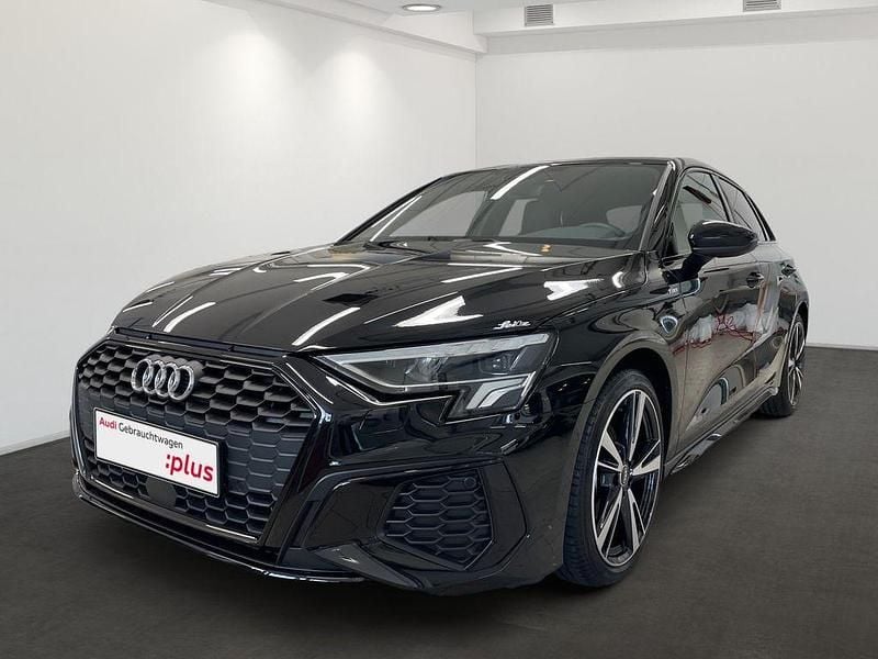 Gebraucht Audi A3 S-Line 150 PS (110 kW) 2023 Mythosschwarz metallic Limousine