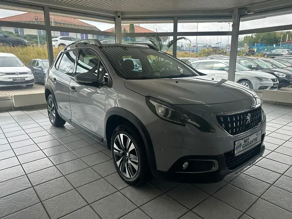 Gebraucht Peugeot 2008 Allure 131 PS (96 kW) 2019 Grau SUV