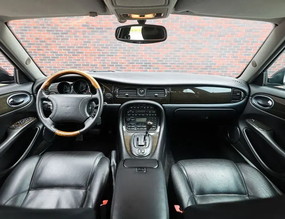 Gebraucht Jaguar XJR 364 PS (267 kW) 1999 Schwarz Limousine