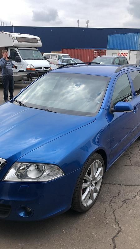 Blau Gebraucht 2008 Skoda Octavia RS Kombi | 3.500 € (Guter Preis) - Bild 1/4