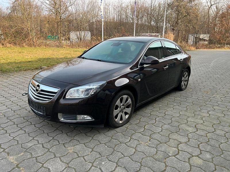 Gebraucht Opel Insignia 140 PS (102 kW) 2010 Violet Limousine