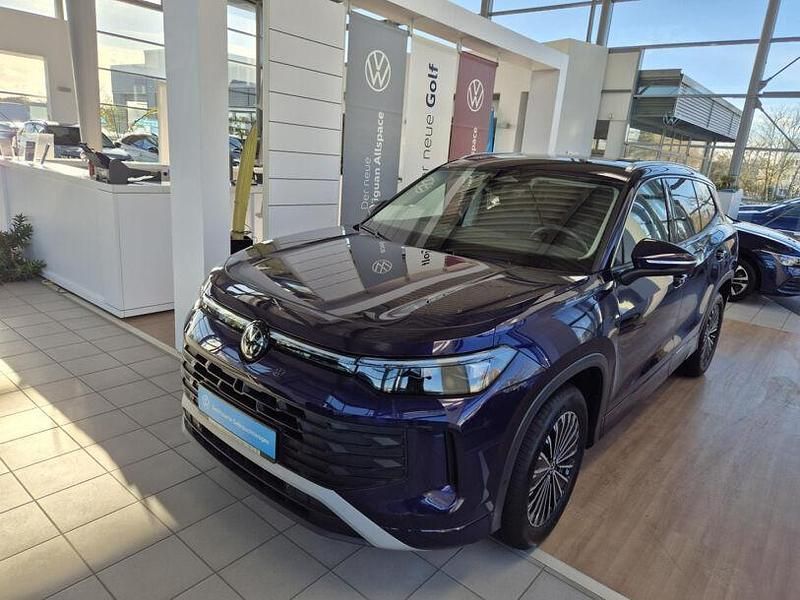 Gebraucht VW Tayron Life 150 PS (110 kW) 2025 Violett SUV