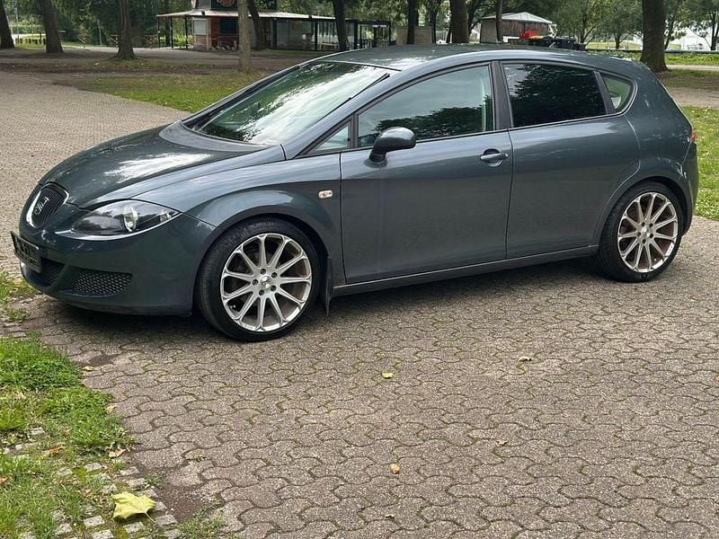 Gebraucht Seat Leon Reference 102 PS (75 kW) 2005 Schwarz Limousine