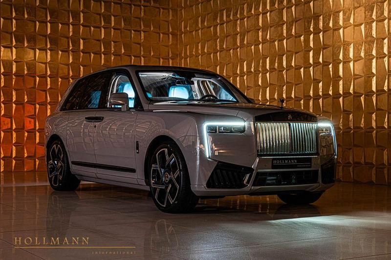 Neu Rolls Royce Cullinan 544 PS (400 kW) 2026 Grau SUV