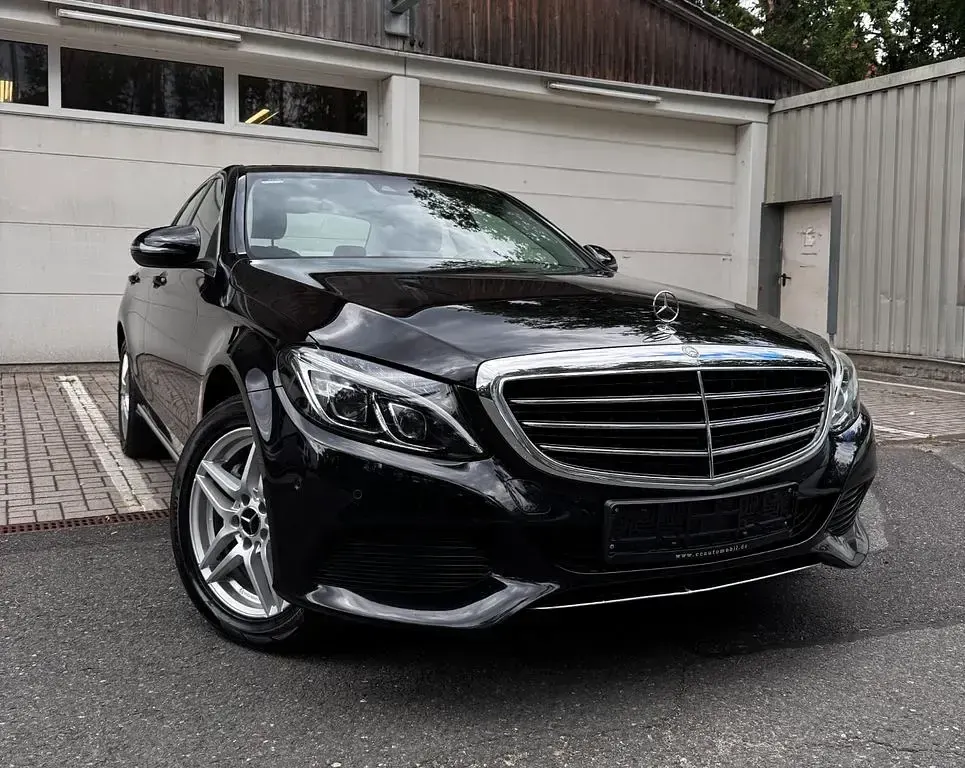Gebraucht Mercedes C220 170 PS (125 kW) 2016 Schwarz Limousine