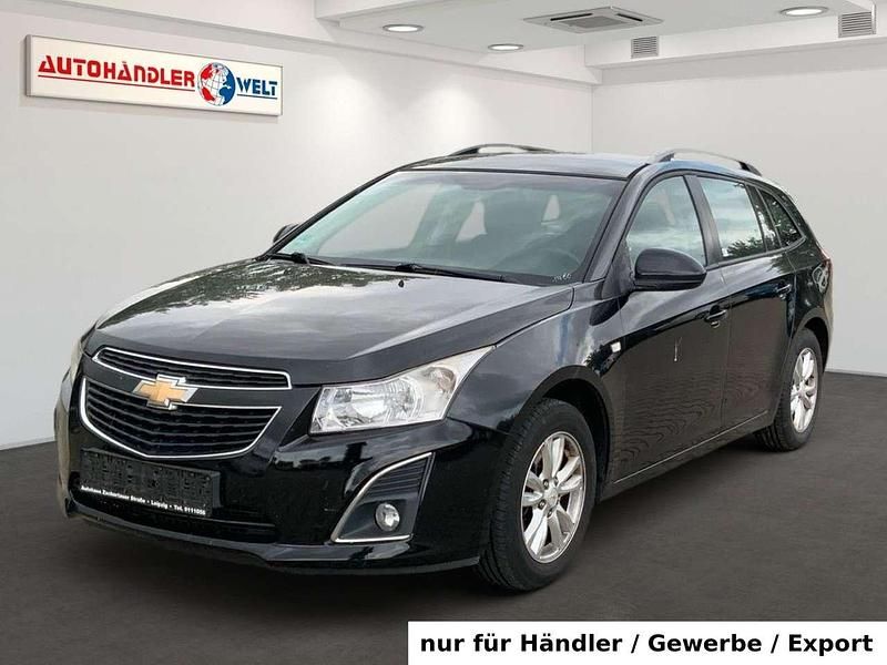 Karbonschw graphitschw midnigh Gebraucht 2012 Chevrolet Cruze LT Kombi | 2.699 € (Fairer Preis) - Bild 1/3