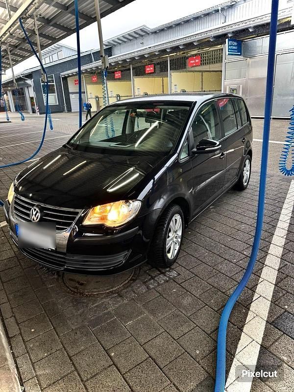 Gebraucht VW Touran 105 PS (77 kW) 2009 Schwarz Van / Kleinbus
