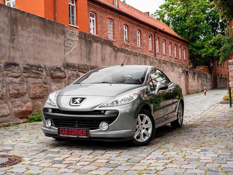 Grau Gebraucht 2009 Peugeot 207 CC Filou Cabrio | 1.750 € (Superpreis) - Bild 1/4