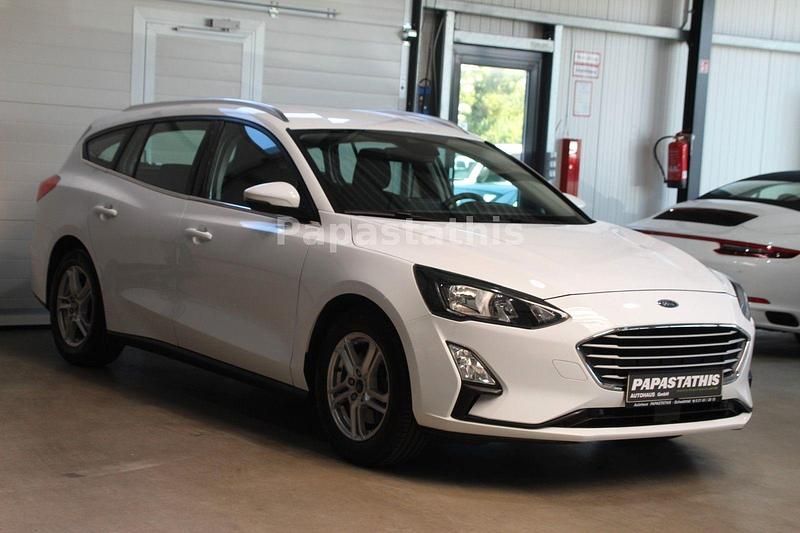 Weiß Gebraucht 2019 Ford Focus Cool & Connect Kombi | 14.990 € (Fairer Preis) - Bild 1/4