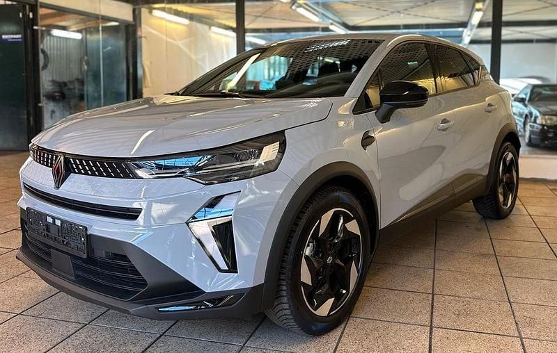 Gebraucht Renault Captur Techno 158 PS (116 kW) 2025 Silber SUV