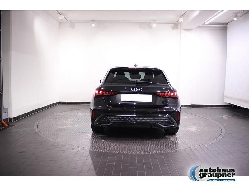 Gebraucht Audi A3 S-Line 116 PS (85 kW) 2025 Schwarz / mythosschwarz Limousine