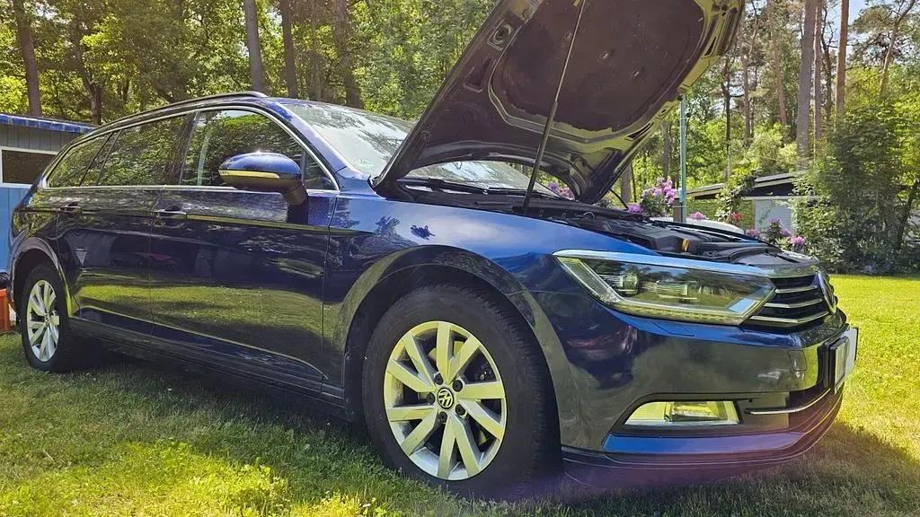Gebraucht VW Passat Comfortline 150 PS (110 kW) 2018 Kombi