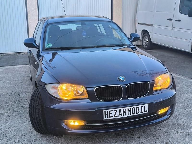 Gebraucht BMW 116 122 PS (89 kW) 2010 Blau Kleinwagen