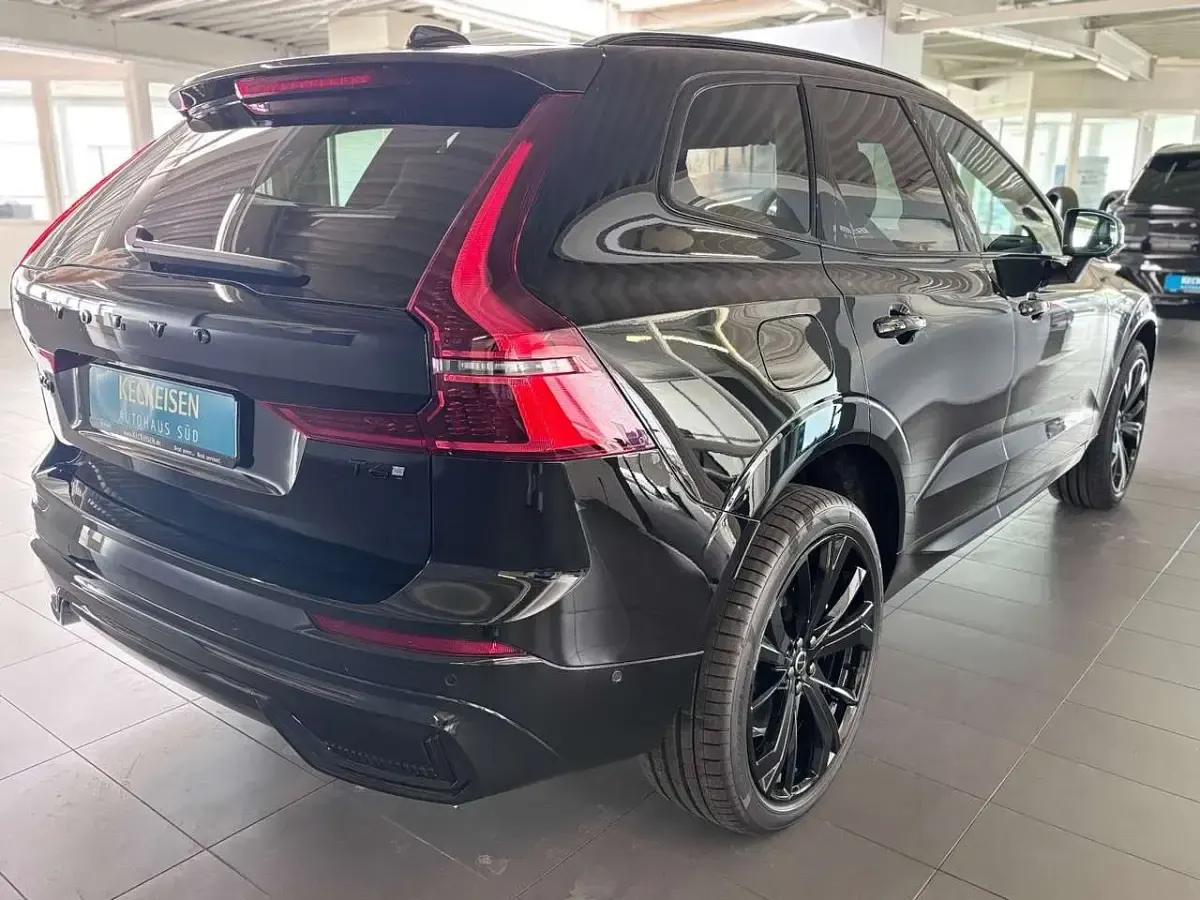 Neu Volvo XC60 Ultra 349 PS (256 kW) 2026 Schwarz SUV