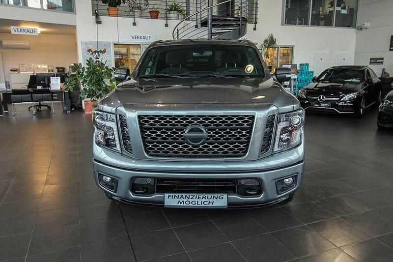 Gebraucht Nissan Titan Platinum 396 PS (291 kW) 2019 Gun metallic monotone Abholung