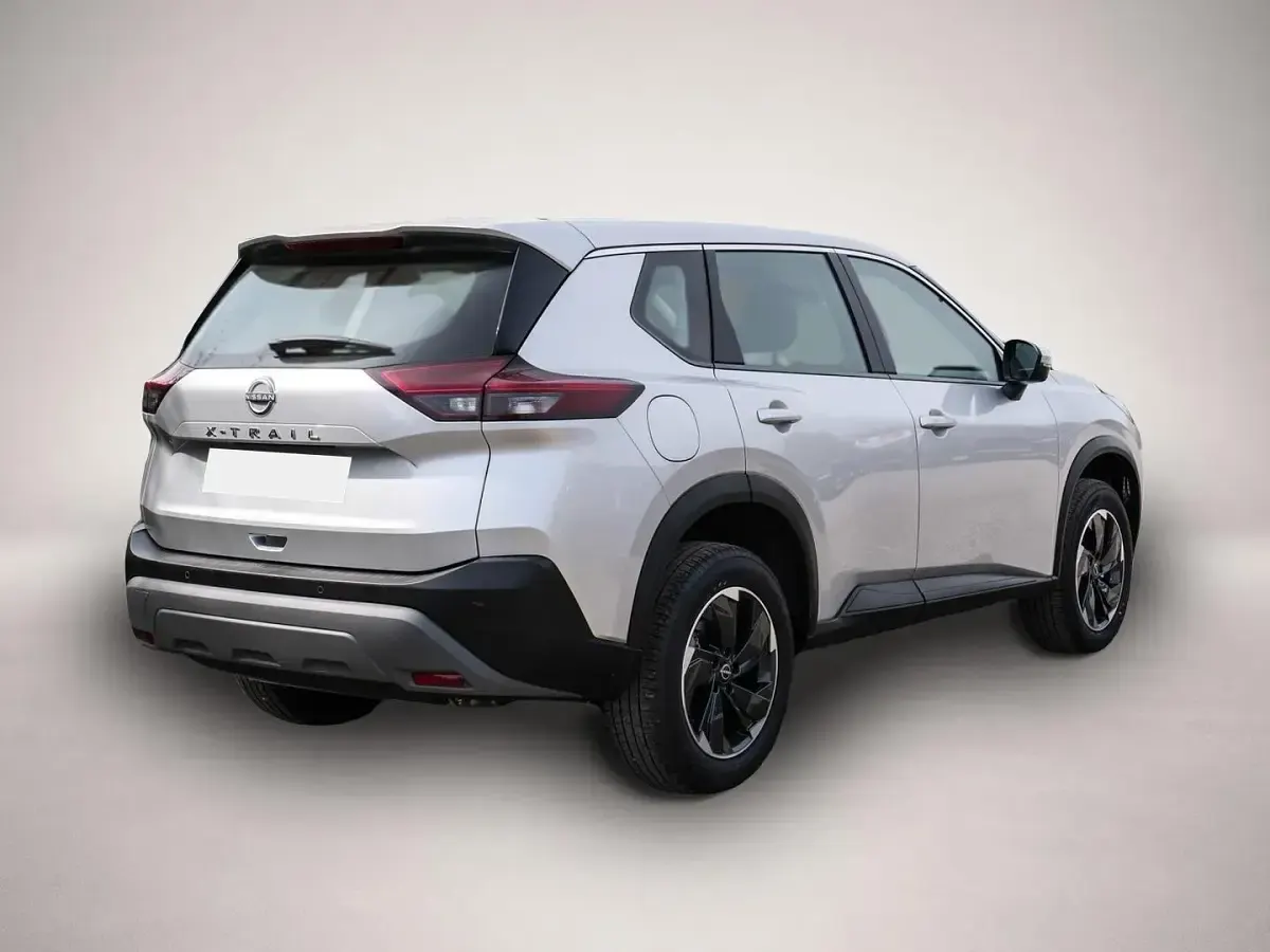 Neu Nissan X-Trail Acenta 163 PS (119 kW) 2026 Manufacturer SUV