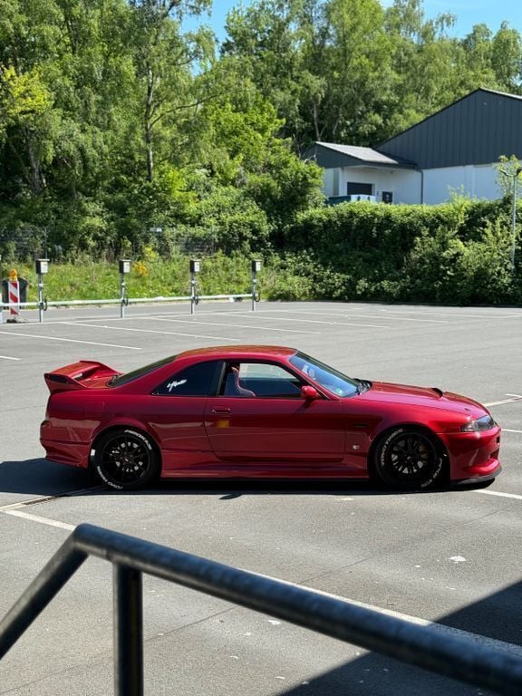 Rot Gebraucht 1993 Nissan Skyline S Coupé | 44.900 € - Bild 1/4