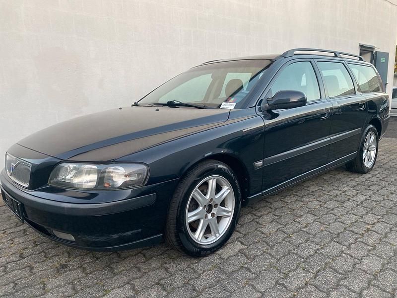 Schwarz Gebraucht 2002 Volvo V70 Comfort Kombi | 4.990 € (Teuer) - Bild 1/4