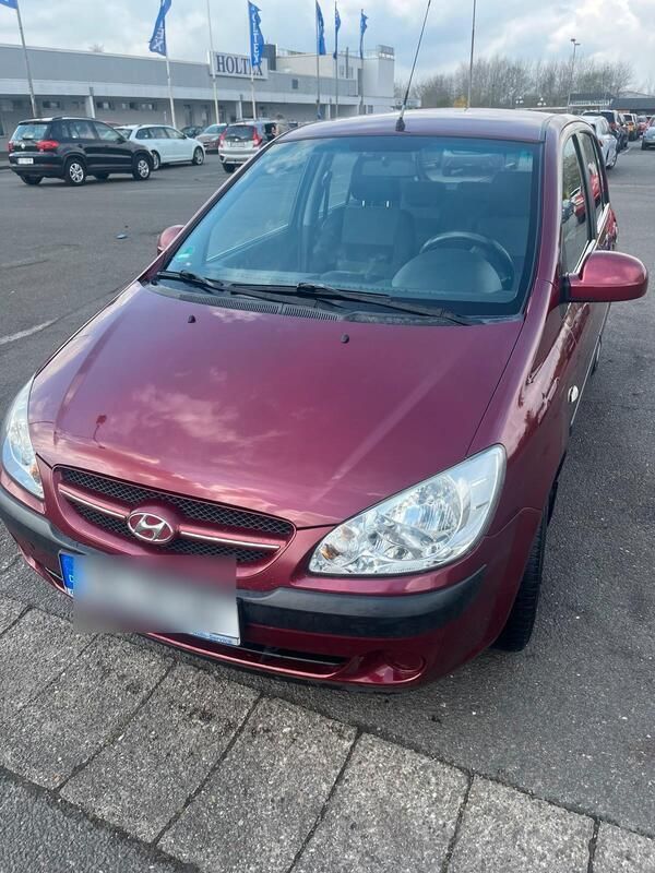 Rot Gebraucht 2009 Hyundai Getz Kleinwagen | 1.100 € - Bild 1/4